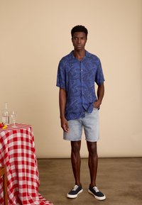 J&JOY SICILIA - Overhemd - blue