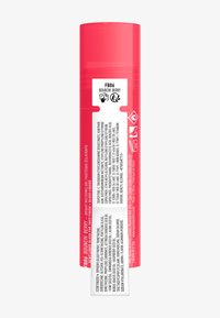 Bottiglia cilindrica di colore rosa acceso con pompa, dotata di un'etichetta bianca con testo e icone nere, inclusi simboli di sicurezza e dettagli del prodotto.
