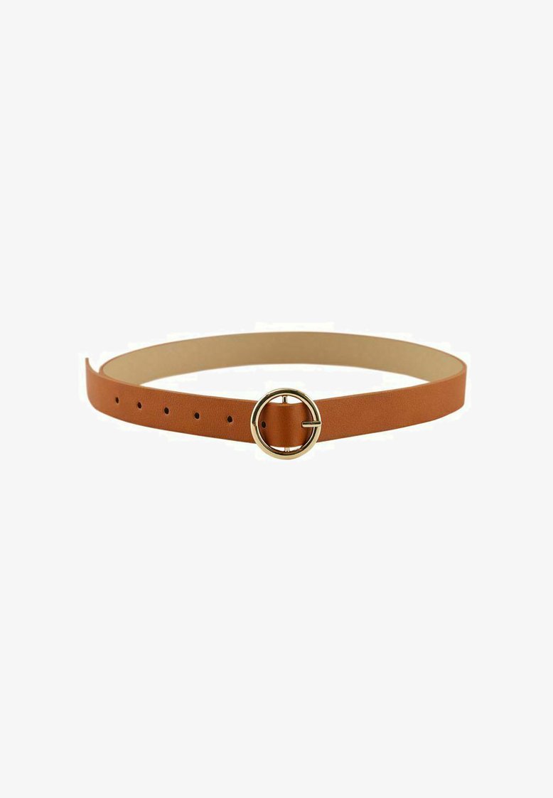 Ceinture en simili cuir marron avec une finition lisse, dotée d'une boucle circulaire en métal doré et de plusieurs trous d'ajustement.