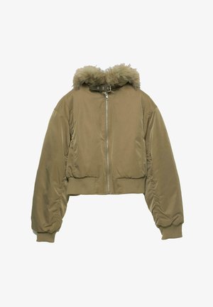 Gekürzte olivgrüne Bomberjacke mit Reißverschluss vorne, gerippten Manschetten und Kapuze aus Kunstfell. Glattes Gewebe mit gepolsterter Textur. Silberne Hardware-Details.