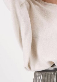 Monari MIT FLEDERMAUSÄRMEL - Strickpullover - beige