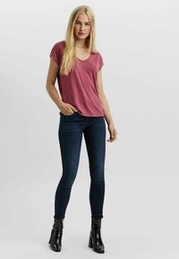Vero Moda VMFILLI - Tricou basic - dry rose