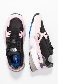 adidas Originals Sneakers - black