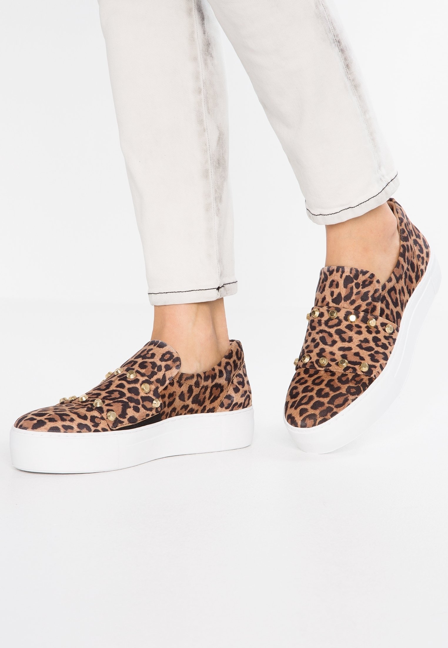 billi bi slip on sneakers