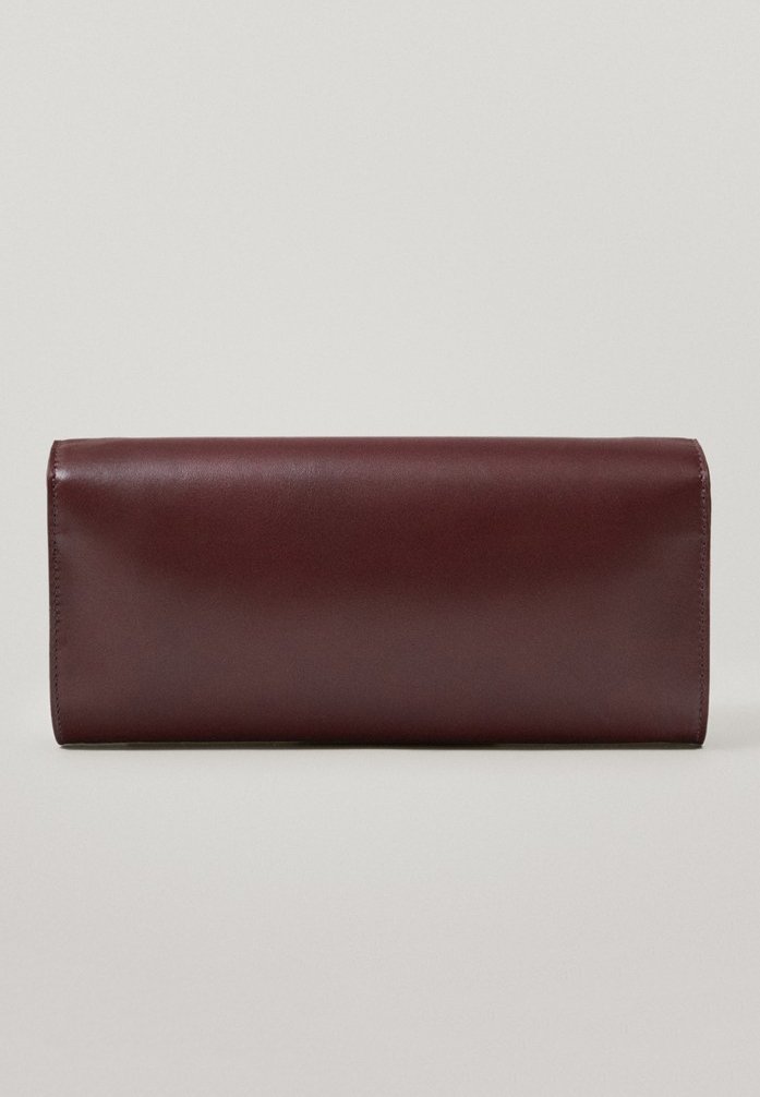 massimo dutti clutch