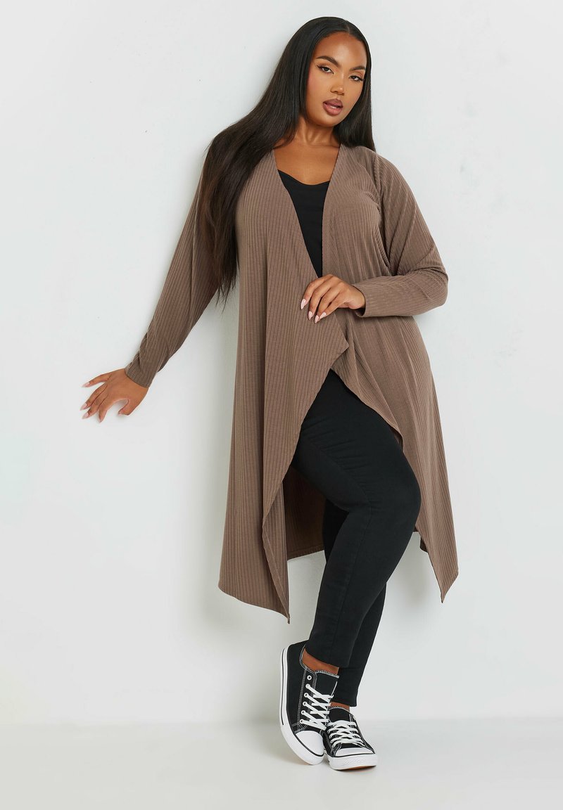Yours Clothing WATERFALL MAXI - Strickjacke - brown