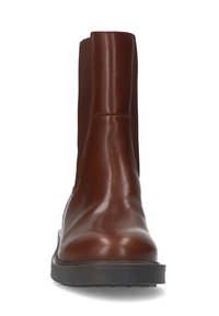 Bruine leren enkellaarsjes met elastische zijpanelen, gladde afwerking, ronde neus en een getextureerde zwarte rubberen zool.