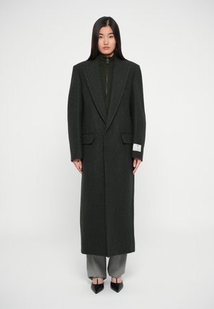 CURVED SLEEVE OVERCOAT - Classic coat - dark olive