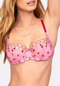 Unselected, sachet pink