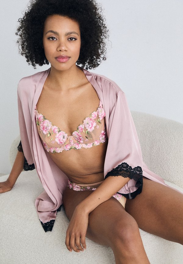 LOREDANA BRAZILIAN - Briefs4