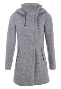 Manteau en tricot gris avec capuche, doté d'une poche frontale zippée, de manches longues et d'un tissu texturé. Accentué par un cordon de serrage à la capuche.