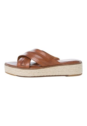 Tamaris Mules - cognac