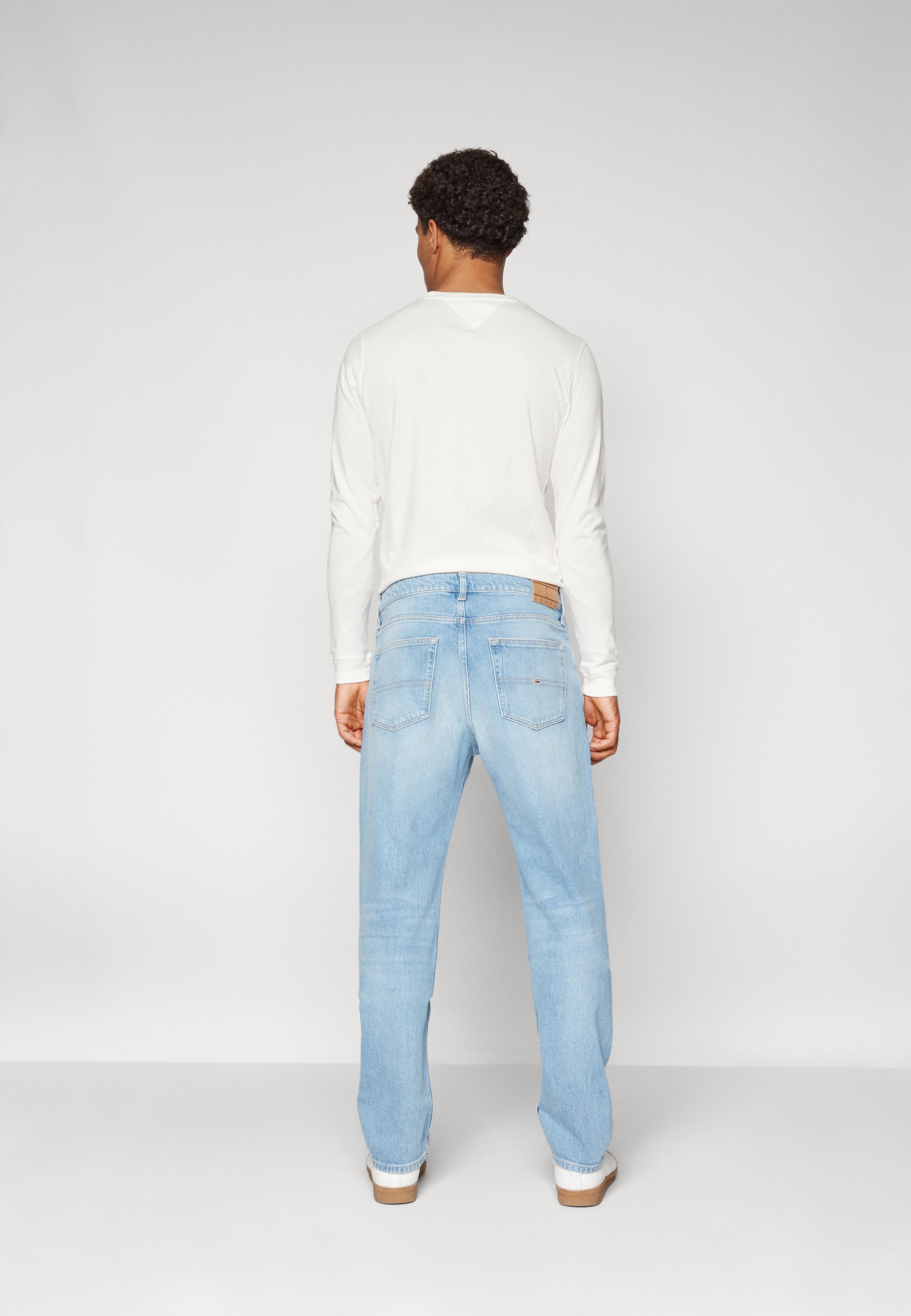 Tommy Jeans RYAN REGULAR STRAIGHT - Blugi slim fit - denim light