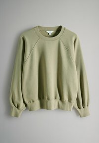 Olivgrüner Pullover mit geripptem Halsabschluss, Raglanärmeln und elastischen Bündchen. Weicher, strukturierter Stoff mit lässiger Passform.