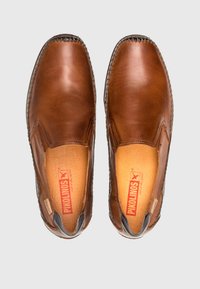 Pikolinos AZORES - Mocasines - dark brown