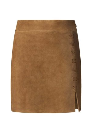Gonna mini in suede marrone con taglio dritto, caratterizzata da un dettaglio con lacci sul lato sinistro e una piccola fessura all'orlo.