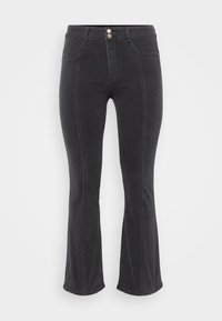 Svarta flare jeans i denim med hög midja, som har två framfickor och dubbelknäppning, slät yta och minimala sömnadsdetaljer.