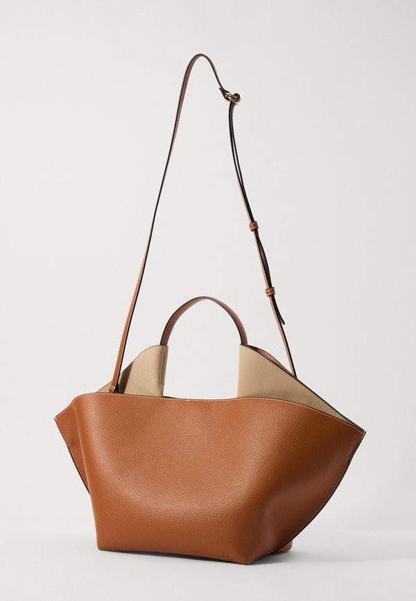ANN TOTE MEDIUM - Handbag - caramel4