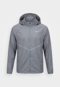 Επιλέχθηκε, smoke grey