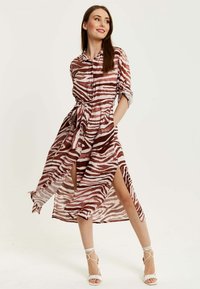 Liquorish ZEBRA PRINT MIDI  - Shirt dress - brown