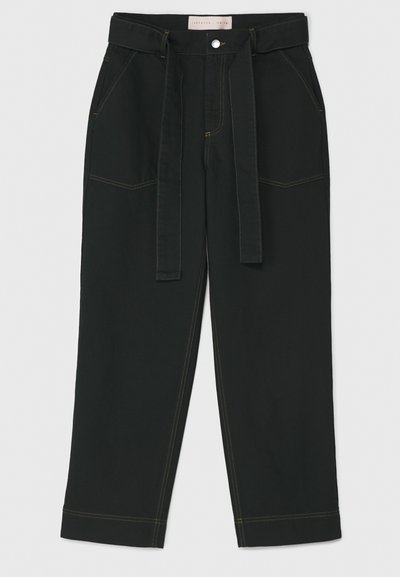 Lukhanyo Mdingi Παντελόνι - bottle green