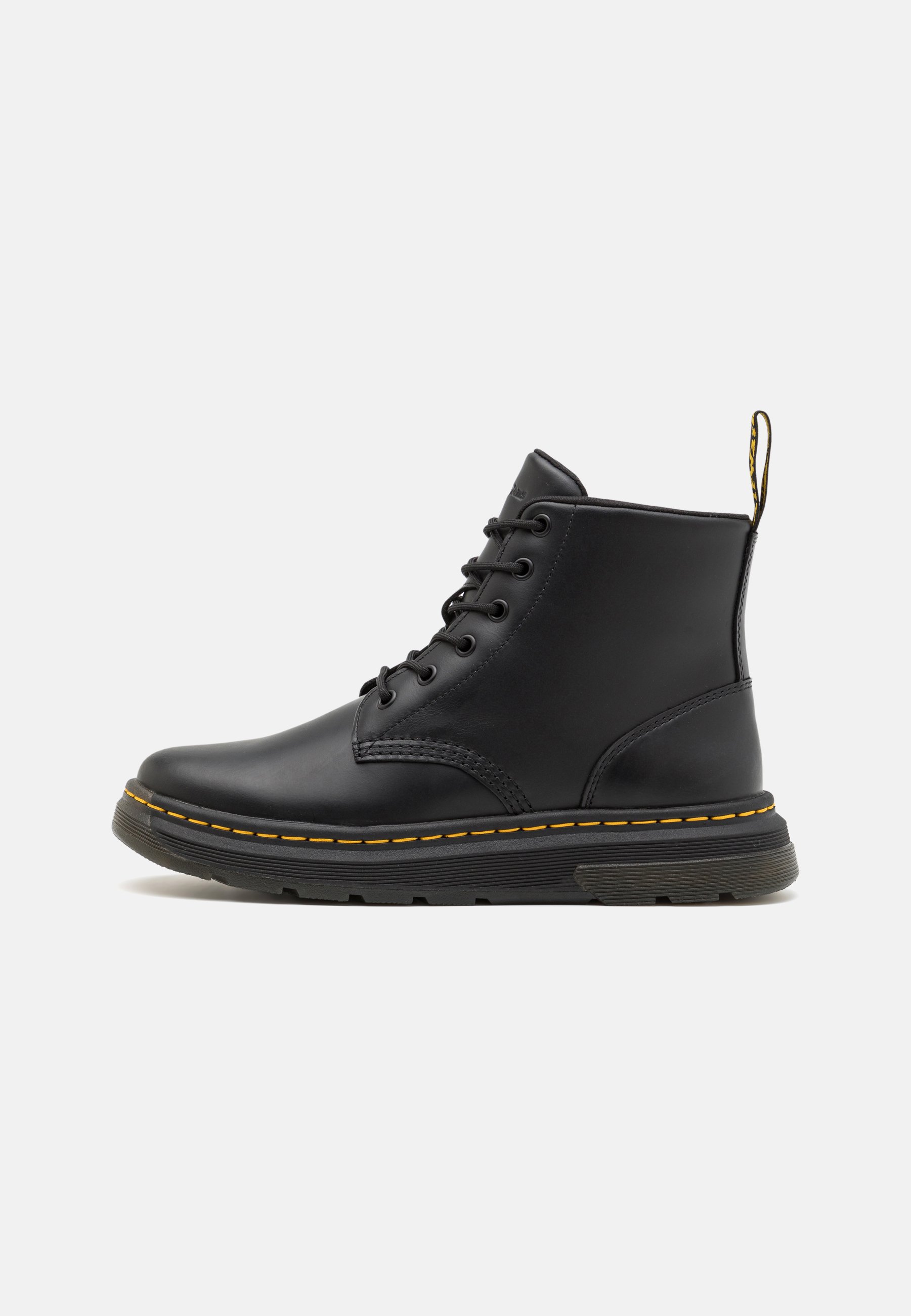 Dr. Martens Crewson Chukka Boots – Lightweight & Comfortable Unisex Style