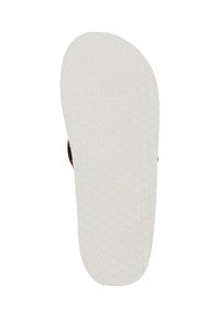 Semelle de chaussure avec une surface en caoutchouc blanc texturé arborant un motif en losange, des bords arrondis et un petit accent marron près du côté.