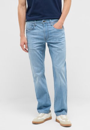 Mustang, JEANS HOSE STYLE TRAMPER STRAIGHT ULW - Straight leg jeans - blau