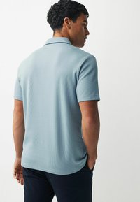 Next REGULAR FIT - Polosärk - light blue