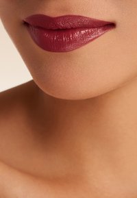 Code8 COLOUR BRILLIANCE CREAM LIPSTICK - Lippenstift - Roaring 20s