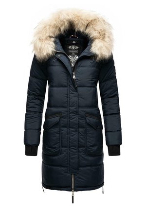 Manteau d'hiver long bleu marine avec coutures matelassées, large capuche bordée de fourrure, fermeture éclair avant et poches à rabat.