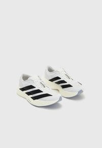 Unselected, white/core black