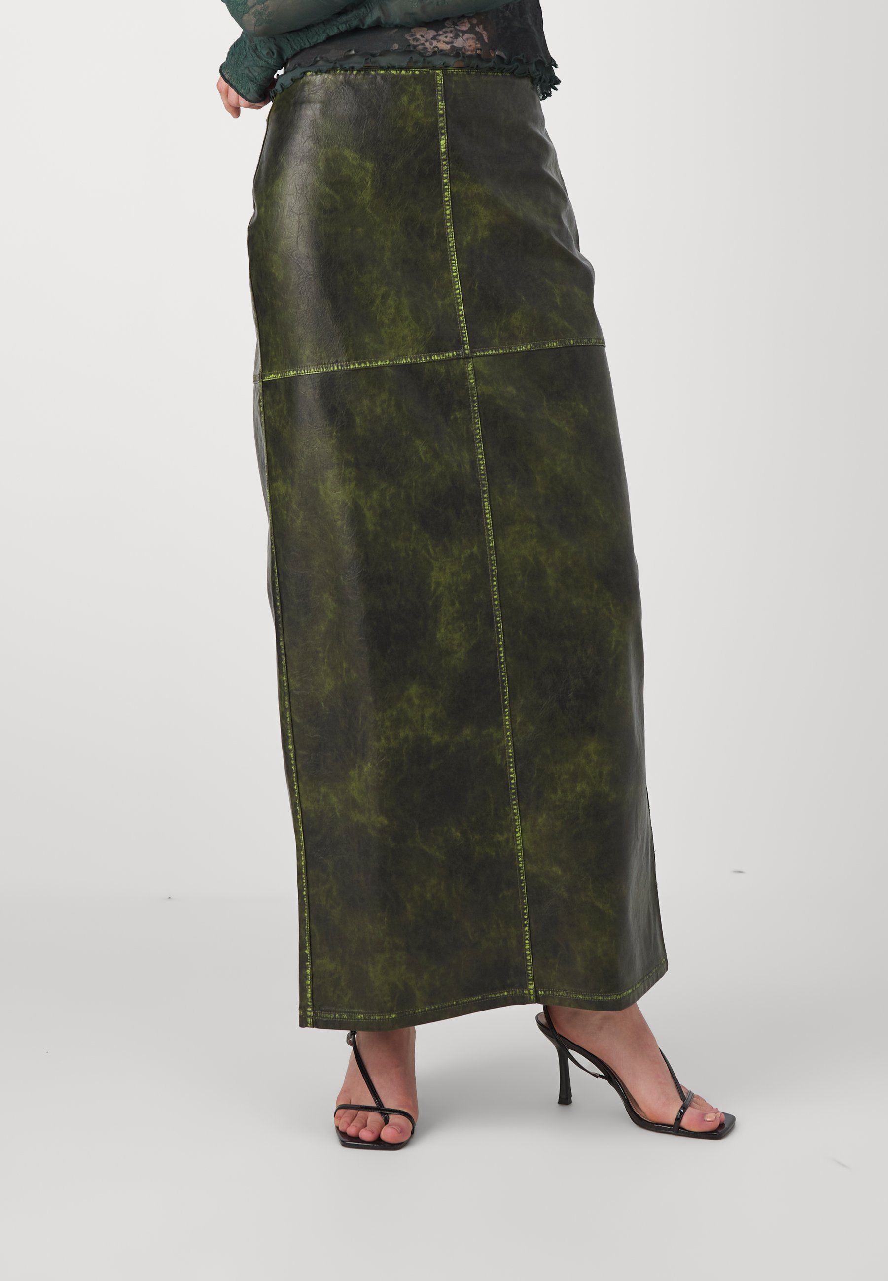 【JADED LONDON】Venom Faux Leather Maxi Skirt（送料無料） Jaded London Venom Faux Leather Maxi Skirt | Depop