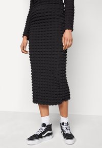 Vero Moda VMFREDA SKIRT - Maxiskjørt - black