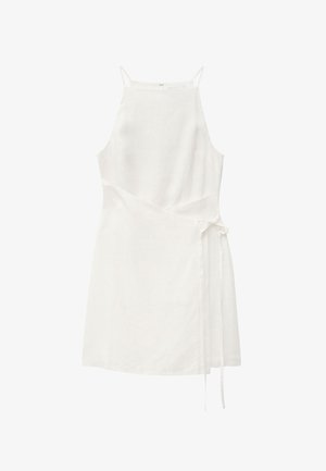 Valkoinen hihaton minimekko, jossa korkea kaulus, spaghettiolkaimet, epäsymmetrinen kietaisumalli ja sivusolmimisdetaili.