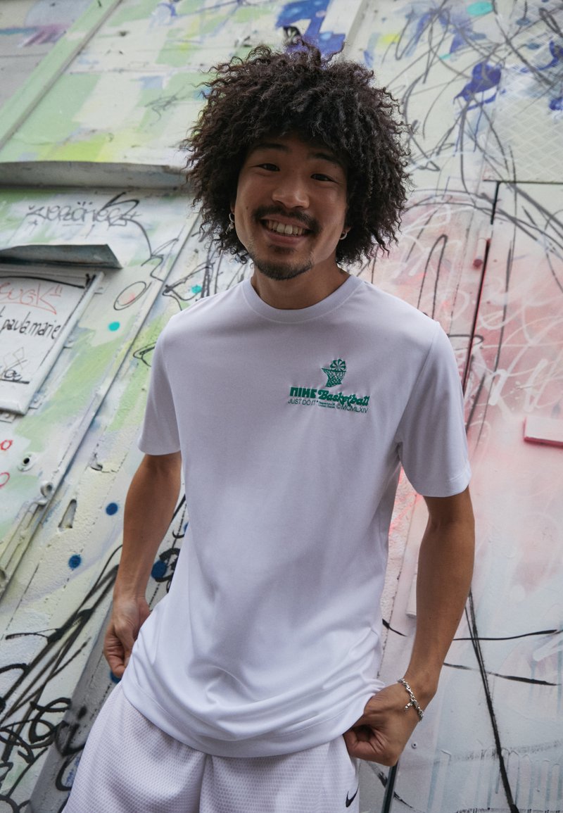 camiseta nike performance