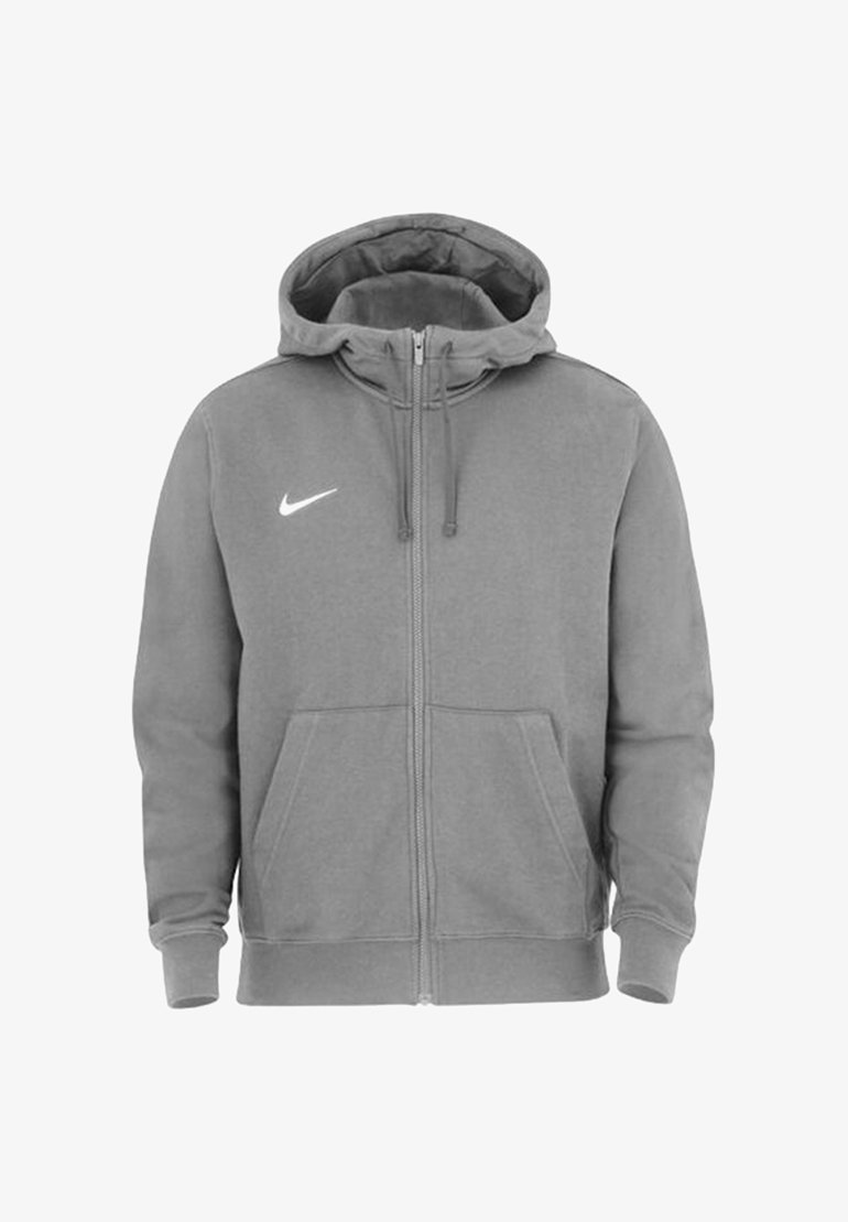 Felpa grigia con zip Nike, dotata di cappuccio, lacci, tasche anteriori a marsupio e logo Nike swoosh bianco sul lato sinistro del petto.