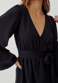 TUSSAH Vestido informal - black