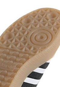 adidas Originals SAMBAE - Sneakers basse - footwear white/core black