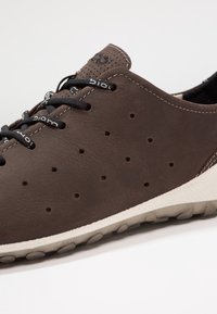 ECCO Trekingové boty - brown