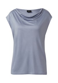 Lichtblauwe mouwloze blouse met gedrapeerde col en zachte, gladde stof.