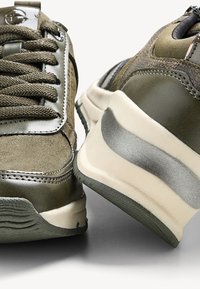 Tamaris Sneakers basse - olive comb