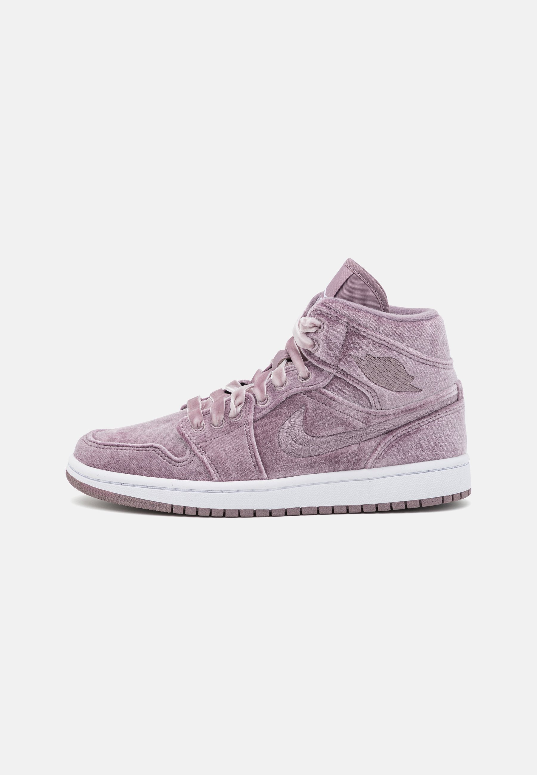 women's nike air jordan 1 high top
