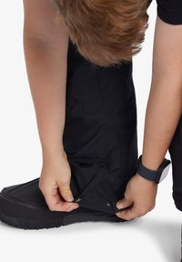 DC Shoes ROADBLOCK - Montérky - black