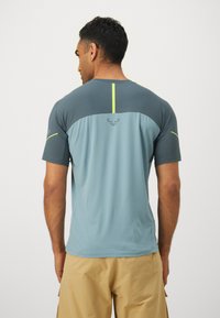 Dynafit ALPINE PRO TEE - Sportfelső - smoke blue