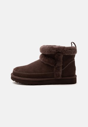 UGG, CLASSIC MINI HERITAGE - Bottes de neige - burnt cedar