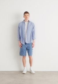 G-SHOCK UNISEX - Ρολόι με χρονογράφο - rosa