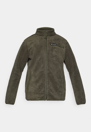 Fleecejacke in Olivgrün mit hohem Kragen, durchgehendem Reißverschluss und einer Brusttasche mit Logo. Weiche Textur mit langen Ärmeln.