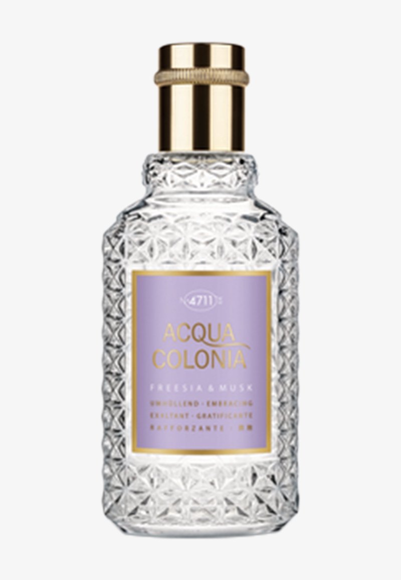 Klares Glas-Parfümfläschchen mit Diamantmuster, goldfarbenem Verschluss und lila Etikett mit der Aufschrift "Acqua Colonia Freesia & Musk".