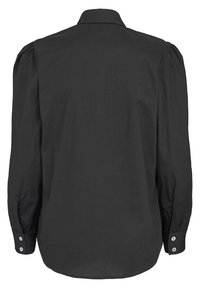Černá košile s knoflíky a objemovými rukávy. Vyrobena z hladkého materiálu, má klasický límeček a detaily s knoflíky na manžetách.